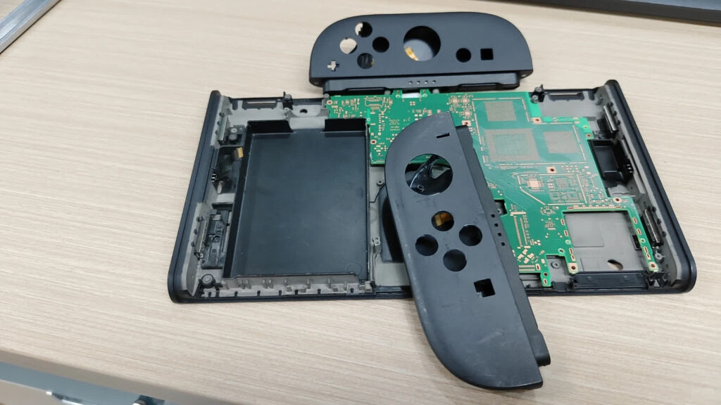 GenjiTalkGames - New Nintendo Switch 2 design leaks suggest a larger console with magnets, USB-C ports, and a possible 8-inch screen. Analysis suggests the leak is likely real, with a potential release before April 1, 2025. Gaming world on high alert. #NintendoSwitch2 #GamingLeaks #Switch2Leaks