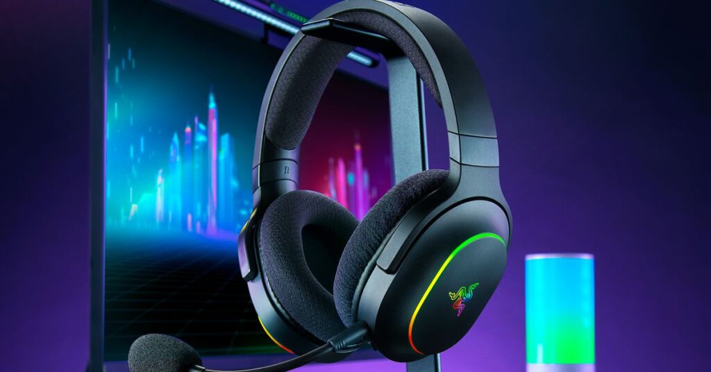 GenjiTalkGames - Razer's new Barracuda X Chroma headphones feature customizable RGB lighting, up to 70 hours battery life, and wireless connectivity. Available for preorder at $129.99 in black or white. RGB LEDs customizable through Razer Chroma Studio. Gaming WirelessHeadset